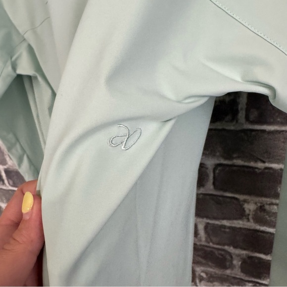 Aday Something Borrowed Shirt snap button up mint green nylon - Picture 11 of 11